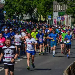  WizzAir Half Marathon 2019 - tysiące biegaczy w Katowicach