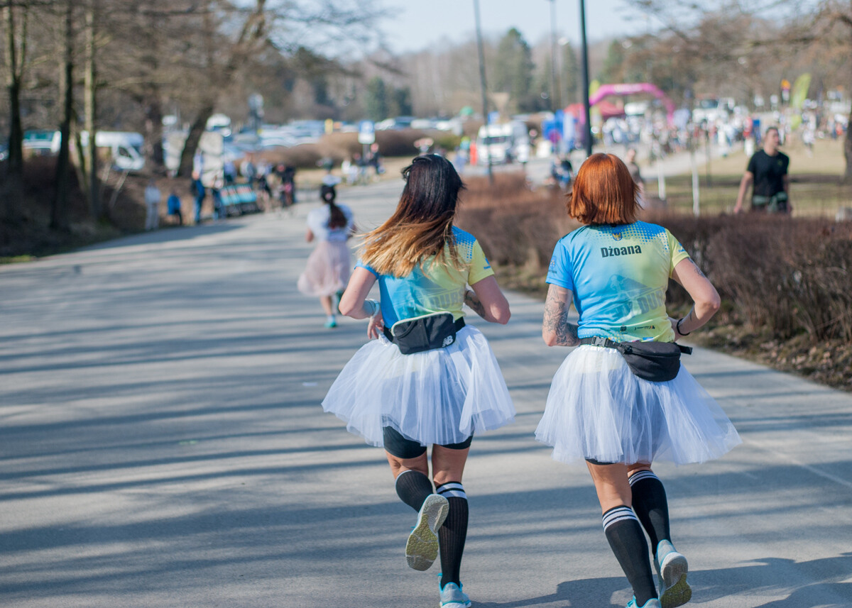 Za nami kolejna, dwunasta już odsłona biegu fundacji Śląskie Anioły. Kilkuset uczestników ruszyło dziś w trasę biegnącą alejkami katowickiego Parku Leśnego.