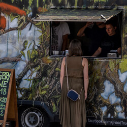 Pożegnanie lata... z food truck'ami. Zoba co jest! [ZDJĘCIA]