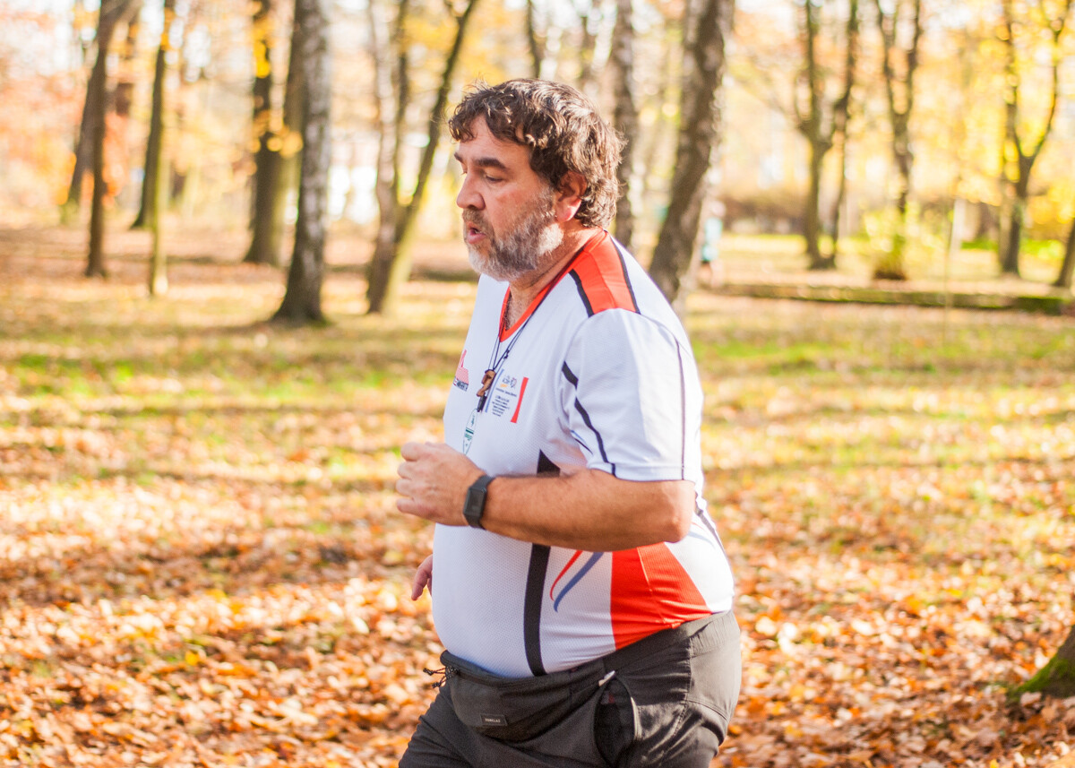 Kolejna, wyjątkowa odsłona spotkań parkrun Katowice za nami. Tym razem odbyła się “cicha” edycja, towarzysząca ważnemu świętu.
