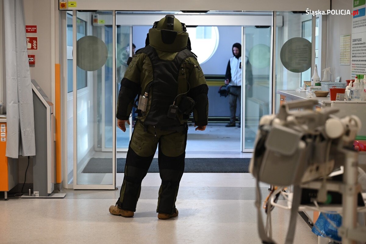 Ćwiczenia w Górnośląskim Centrum Medycznym / fot. KMP Katowice