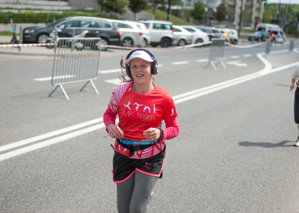 Za nami pierwsza edycja biegu JBL Run Katowice, na starcie pojawiło się półtora tysiąca biegaczy.