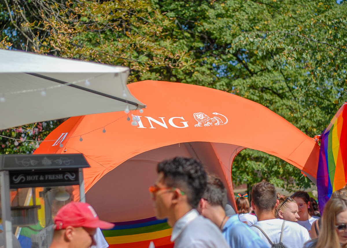 Najbardziej kolorowa impreza w mieście po raz 8 już przeszła przez centrum Katowic. Marsz równości po raz kolejny zgromadził tłum ludzi, rzeszę gapiów, i rok rocznie coraz mniejszą grupę kontrmanifestantów.