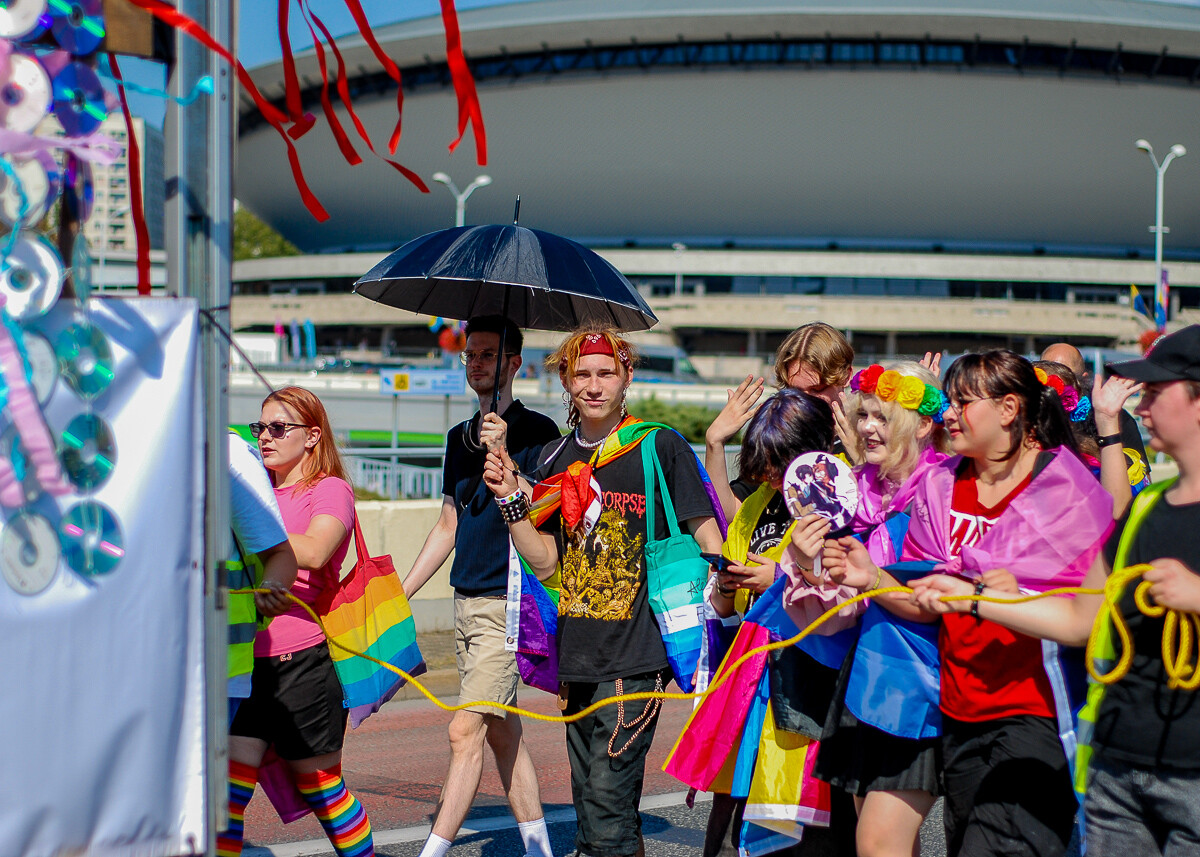 Najbardziej kolorowa impreza w mieście po raz 8 już przeszła przez centrum Katowic. Marsz równości po raz kolejny zgromadził tłum ludzi, rzeszę gapiów, i rok rocznie coraz mniejszą grupę kontrmanifestantów.