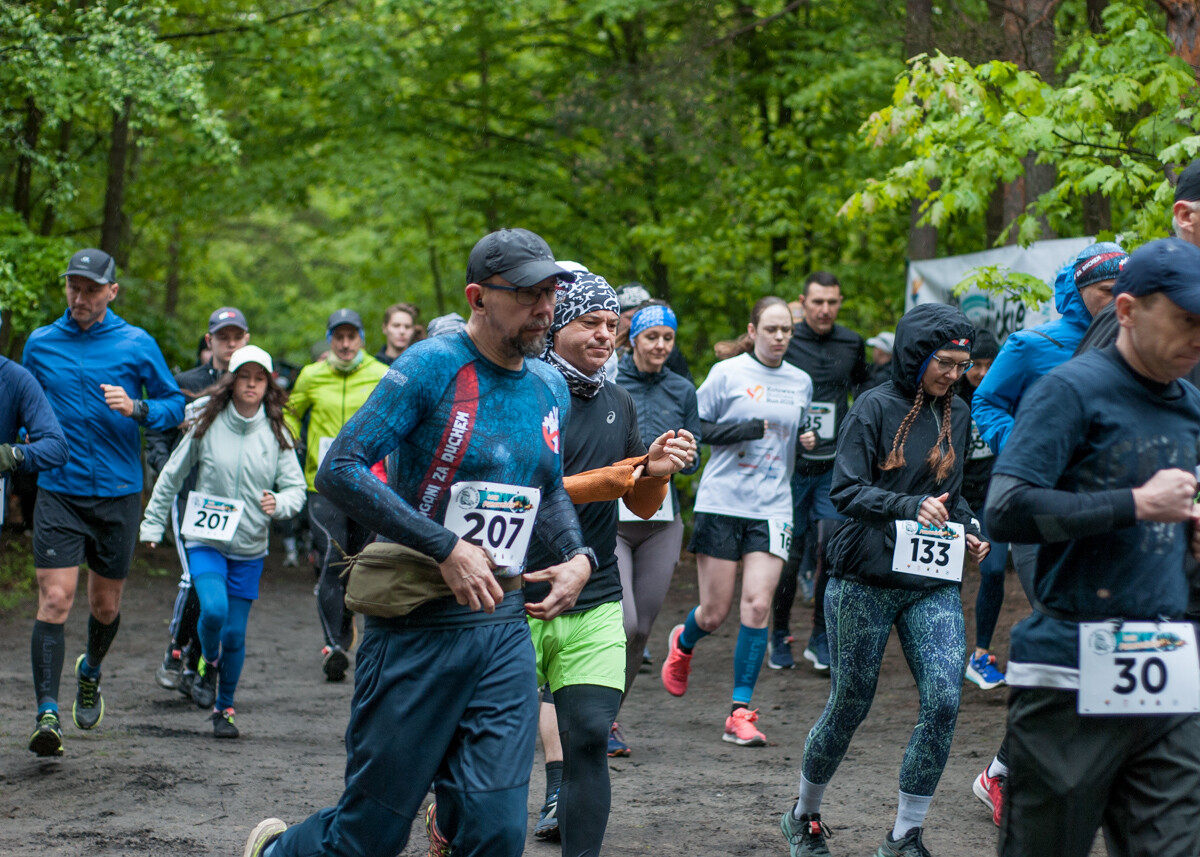 Za nami majowa odsłona Panewnickiego Biegu Dzika, mimo niepogody na starcie pojawiło się około 300 osób. Mamy zdjęcia!