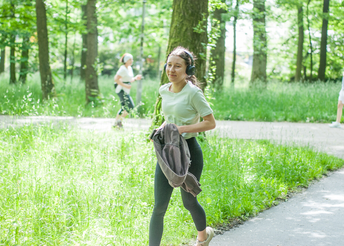Za nami kolejna, majowa odsłona spotkań biegowych parkrun. Dzisiejsza, 410. edycja została zorganizowana z okazji Dnia Dziecka. Byliśmy na niej i my!