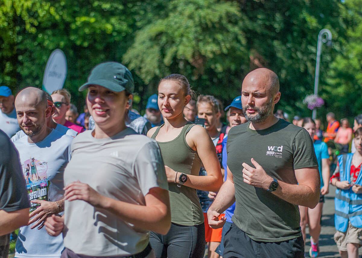 Kolejna specjalna edycja spotkań parkrun za nami. W słoneczny, sobotni poranek w parku Kościuszki po raz kolejny pojawił się tłum ludzi.