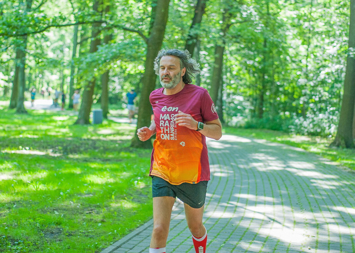Kolejna specjalna edycja spotkań parkrun za nami. W słoneczny, sobotni poranek w parku Kościuszki po raz kolejny pojawił się tłum ludzi.