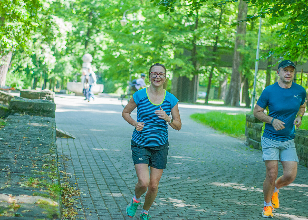 Kolejna specjalna edycja spotkań parkrun za nami. W słoneczny, sobotni poranek w parku Kościuszki po raz kolejny pojawił się tłum ludzi.
