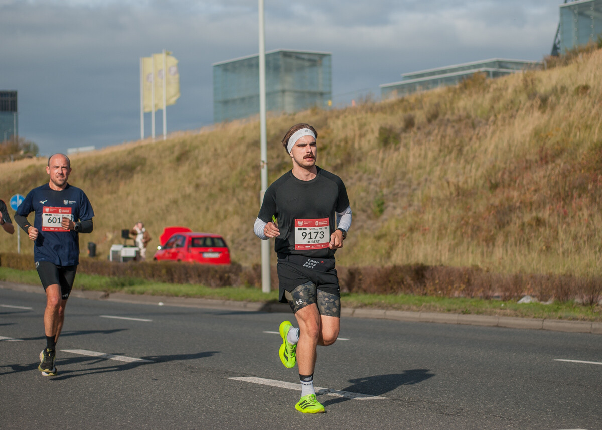 Silesia Półmaraton 2025 za nami. Pogoda i frekwencja dopisały wzorowo - na trasie pojawiły się tysiące zawodników.