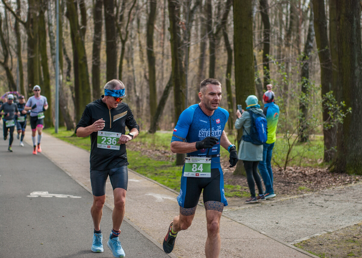 Za nami Silesiaman Duathlon Katowice, tłum zawodników pojawił się na starcie zawodów. Mamy zdjęcia!