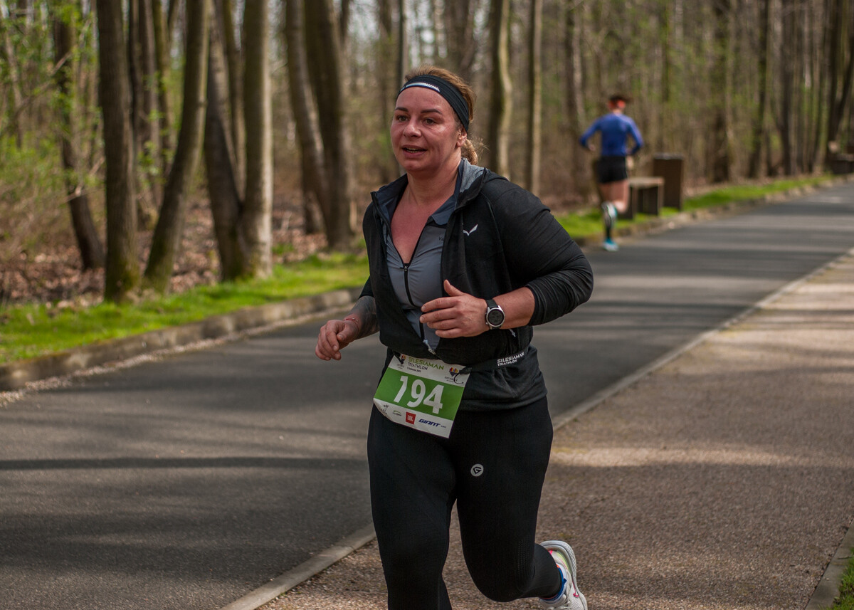Za nami Silesiaman Duathlon Katowice, tłum zawodników pojawił się na starcie zawodów. Mamy zdjęcia!