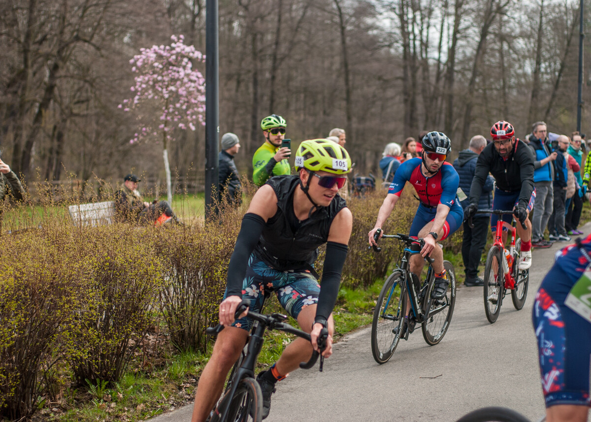 Za nami Silesiaman Duathlon Katowice, tłum zawodników pojawił się na starcie zawodów. Mamy zdjęcia!