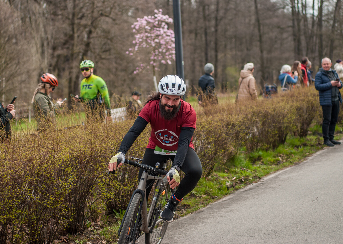 Za nami Silesiaman Duathlon Katowice, tłum zawodników pojawił się na starcie zawodów. Mamy zdjęcia!