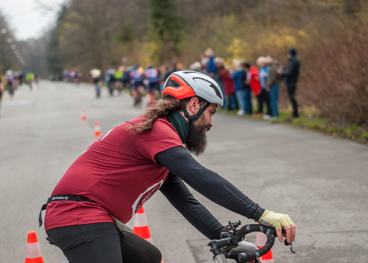 Za nami Silesiaman Duathlon Katowice, tłum zawodników pojawił się na starcie zawodów. Mamy zdjęcia!