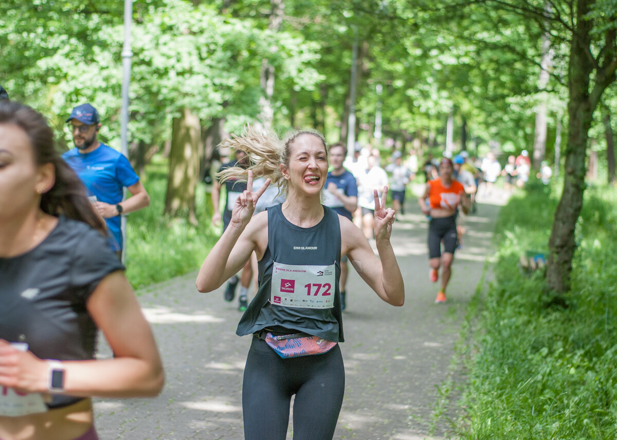 Za nami VI edycja Charytatywnego Biegu z okazji Dnia Dziecka „Tauron Biegnij dla Aniołów”! W Parku Kościuszki pojawił się kolorowy tłum biegaczy. Mamy to na zdjęciach!