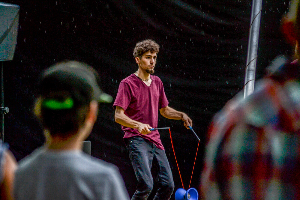 Kolejny rok z rzędu Katowice goszczą wyjątkową imprezę jaką jest Inwazja Sztukmistrzów. Udało nam się dzisiaj dotrzeć na miejsce, jeszcze zanim na dobre się rozpadało. Warto było!