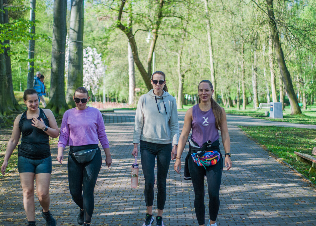 Kolejna niestandardowa odsłona spotkań biegowych parkrun za nami. Jak wyglądała edycja wielkanocna? My już wiemy i mamy sporo zdjęć!