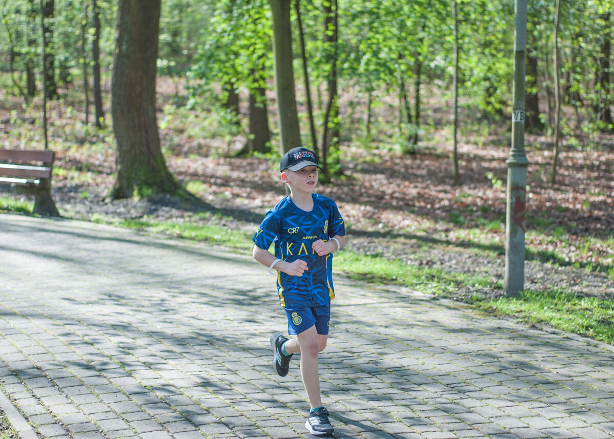 Kolejna niestandardowa odsłona spotkań biegowych parkrun za nami. Jak wyglądała edycja wielkanocna? My już wiemy i mamy sporo zdjęć!