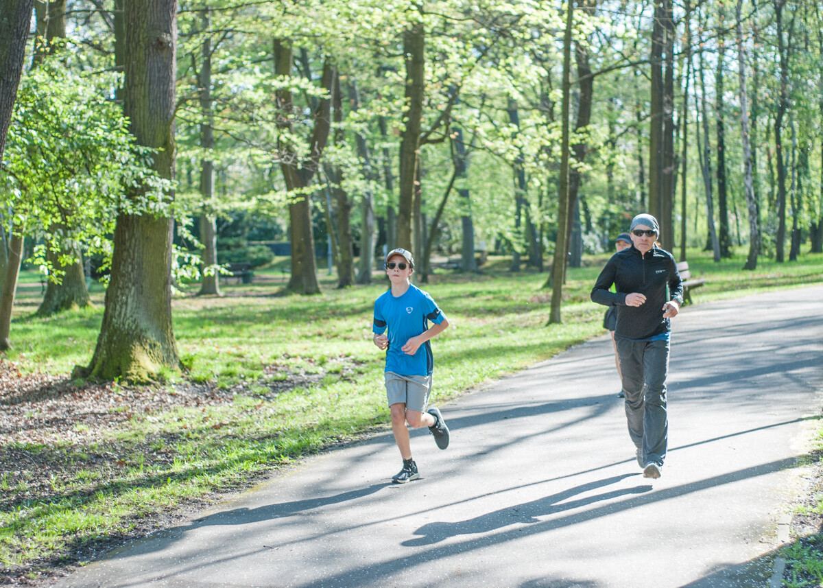 Kolejna niestandardowa odsłona spotkań biegowych parkrun za nami. Jak wyglądała edycja wielkanocna? My już wiemy i mamy sporo zdjęć!