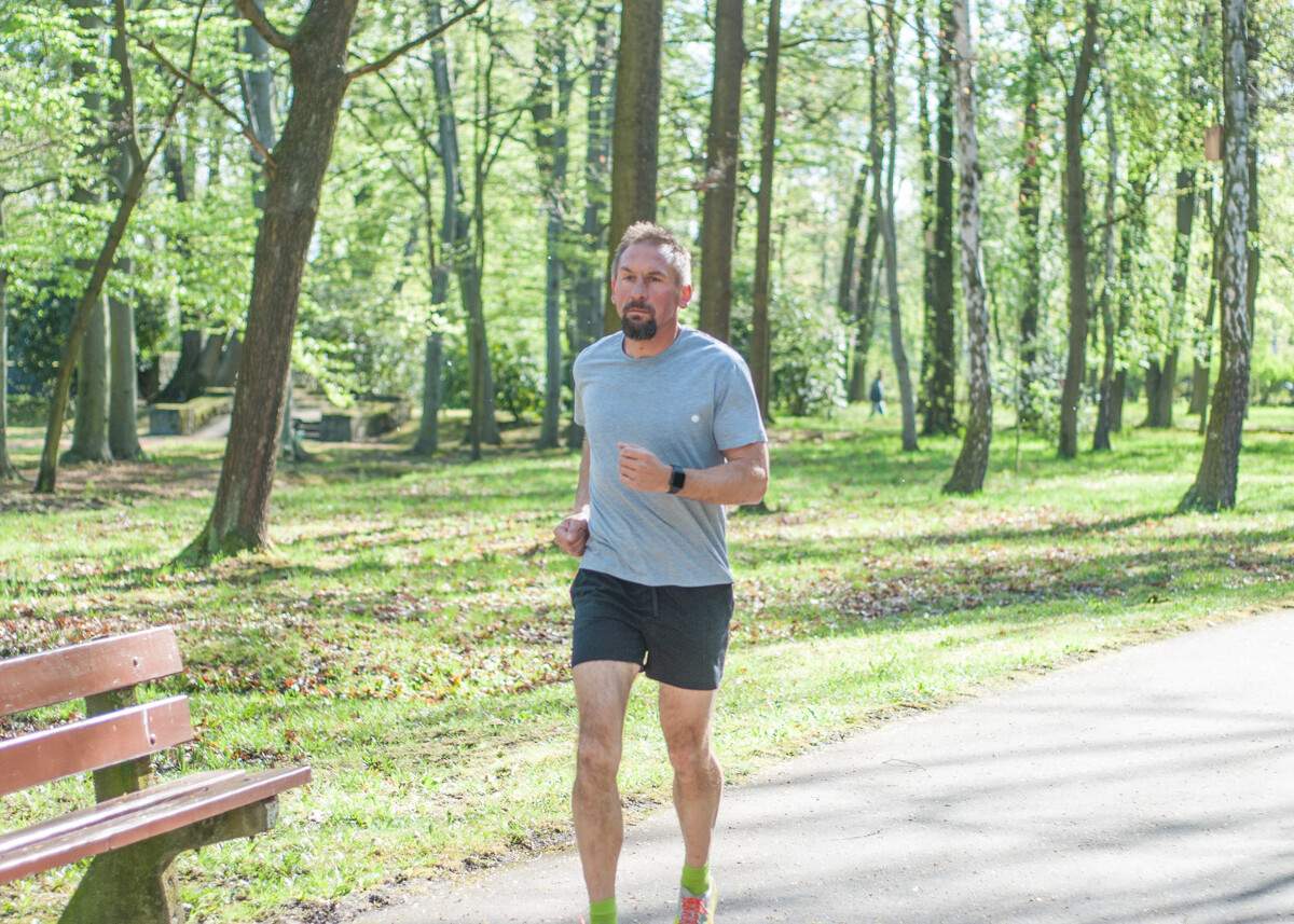 Kolejna niestandardowa odsłona spotkań biegowych parkrun za nami. Jak wyglądała edycja wielkanocna? My już wiemy i mamy sporo zdjęć!