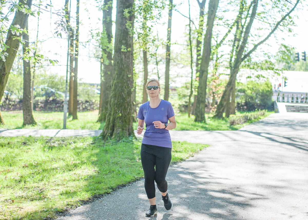 Kolejna niestandardowa odsłona spotkań biegowych parkrun za nami. Jak wyglądała edycja wielkanocna? My już wiemy i mamy sporo zdjęć!