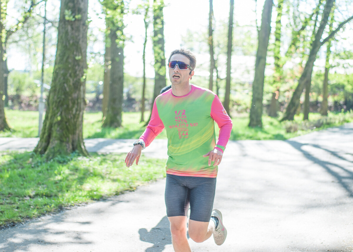 Kolejna niestandardowa odsłona spotkań biegowych parkrun za nami. Jak wyglądała edycja wielkanocna? My już wiemy i mamy sporo zdjęć!