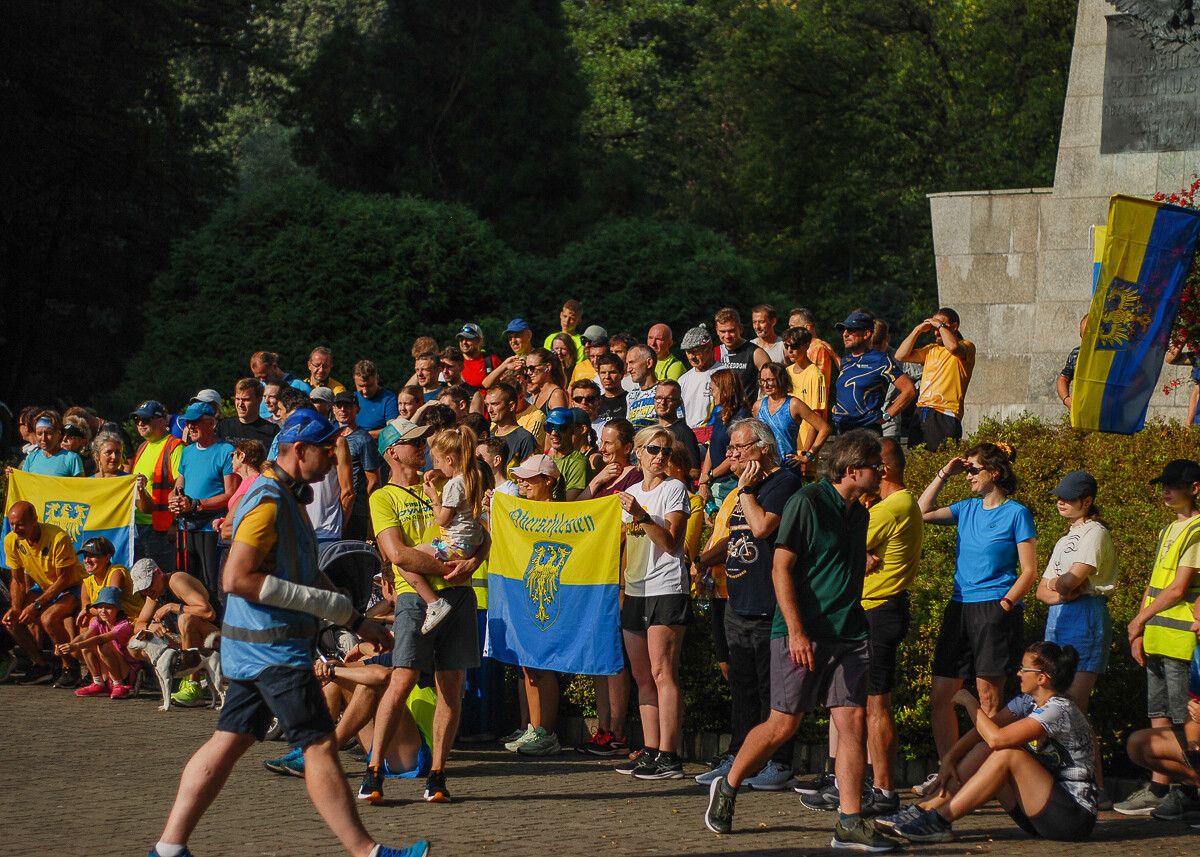 Kolejna, 370 już edycja biegu parkrun Katowice za nami. Ta była wyjątkowa, ponieważ została zorganizowana po śląsku. Było fest gryfnie!
